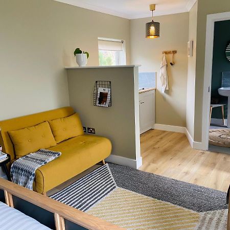Spacious Room In The Centre Of ポートリー エクステリア 写真